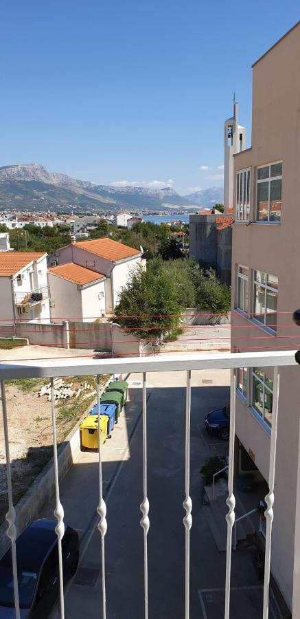 Apartment Eso Kaštela Kültér fotó